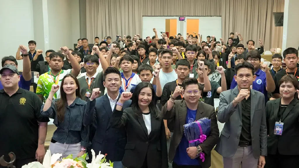 การเรียนรู้การใช้ AI ช่วยวางแผนและวิเคราะห์กลยุทธ์การแข่งอีสปอร์ตสำหรับเด็ก